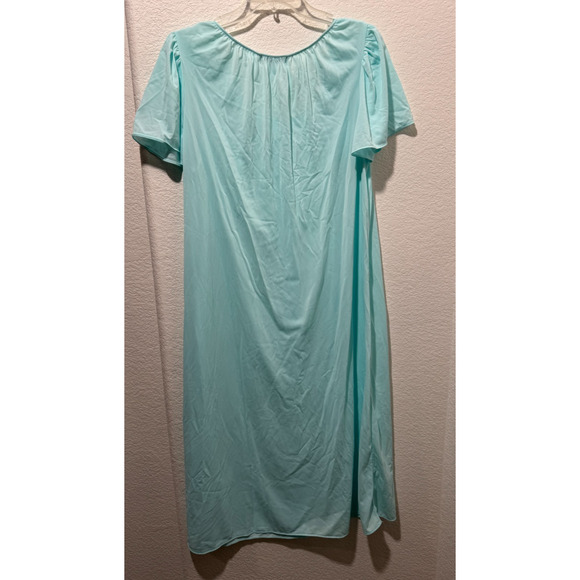 Vintage Miss Elaine Nylon Nightgown Sz M Short Sleeve Embroidered Turquoise - Picture 4 of 8